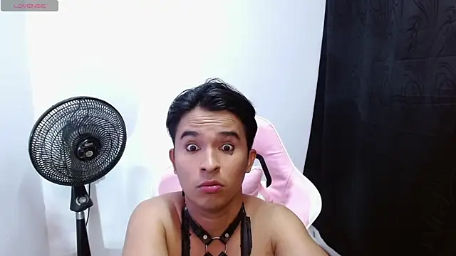 DayroDuran online show from October 2025 06:47:02 PM