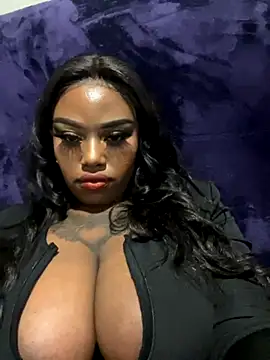 QUEEN NOBUHLE 777 online show from September 2025 03:33:02 AM