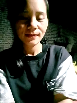 Snapshot of Suni2345 chatting on October 2025 10:30:01 PM Suni2345 online show from October 2025 10:30:01 PM