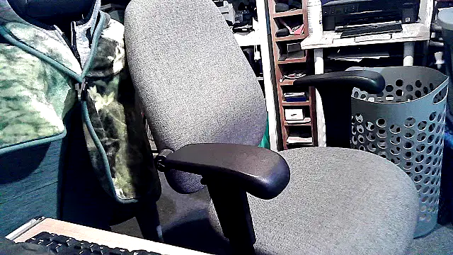 georgew62 online show from November 2025 01:22:02 AM