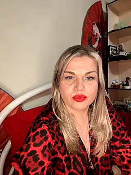 Nayvessa online show from November 2025 03:22:02 PM