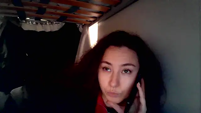 Snapshot of Emparia chatting on November 2025 06:31:01 PM Emparia online show from November 2025 06:31:01 PM