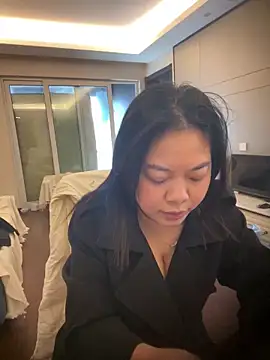 Snapshot of smgirls chatting on November 2025 06:46:02 AM smgirls online show from November 2025 06:46:02 AM