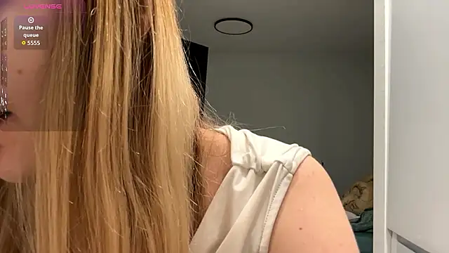 Denni Spilber online show from February 2026 04:16:02 PM