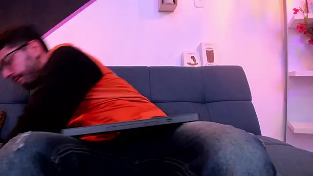 DanteWinter online show from October 2025 02:09:02 AM