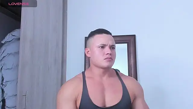 Snapshot of KingLevi01 chatting on October 2025 09:02:01 PM KingLevi01 online show from October 2025 09:02:01 PM