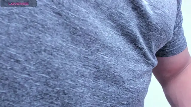 Snapshot of KingLevi01 chatting on October 2025 10:01:01 PM KingLevi01 online show from October 2025 10:01:01 PM