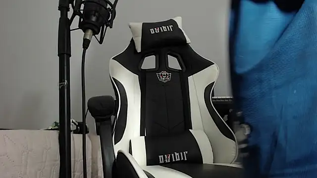 dereck karter online show from December 2024 07:03:02 PM