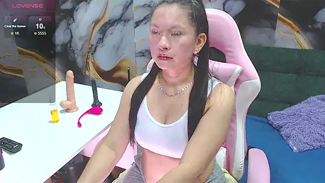 Snapshot of mia_wetts chatting on October 2025 07:22:01 PM mia wetts online show from October 2025 07:22:01 PM