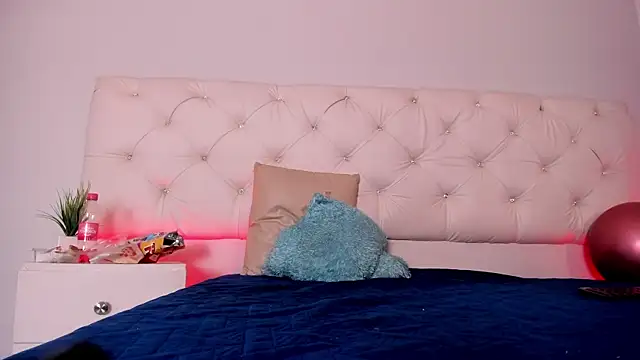 Snapshot of Ambeer_fox_ chatting on January 2026 01:02:01 PM Ambeer fox online show from January 2026 01:02:01 PM