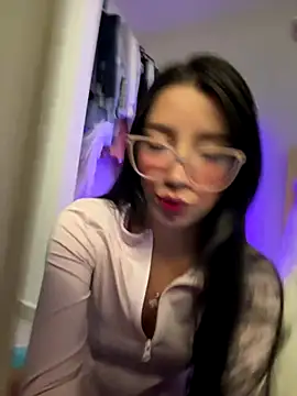 Snapshot of Min_junn chatting on October 2025 02:17:01 AM Min junn online show from October 2025 02:17:01 AM