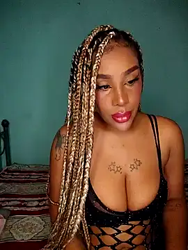 Queen Amara online show from October 2025 02:23:02 AM