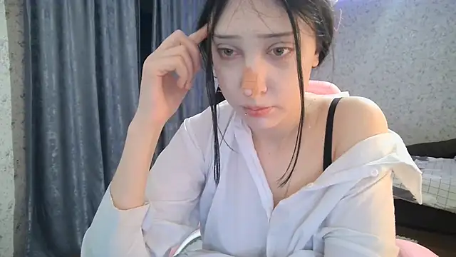 KeicyKlark online show from October 2025 06:10:01 PM