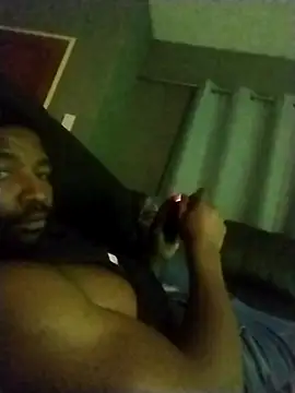 TopssyKreet online show from November 2025 01:37:01 AM