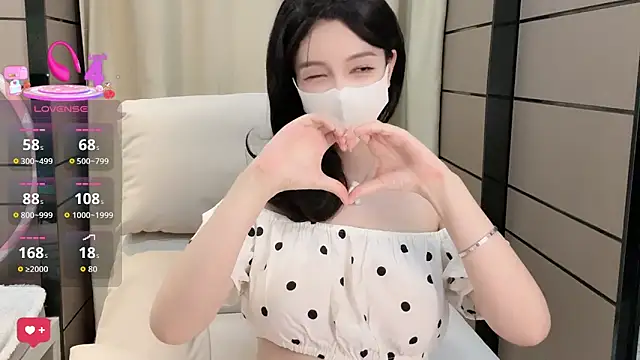  Ling Ling online show from October 2025 01:31:02 PM