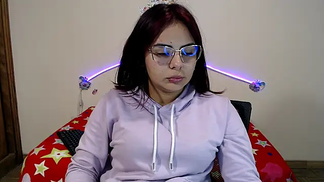 Valeryxs online show from November 2025 07:49:02 PM