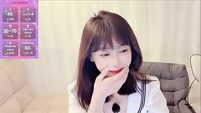 yuanbao a online show from February 2026 12:14:01 PM