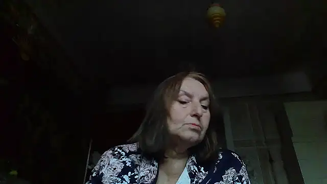 AnnaLive570 online show from October 2025 12:12:02 PM