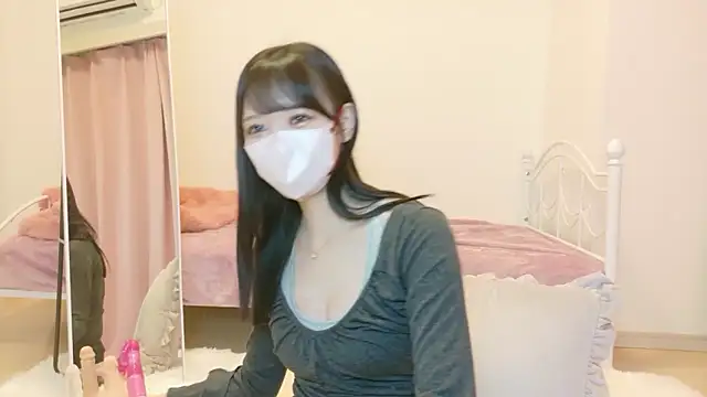 roachan  online show from February 2026 11:27:01 AM