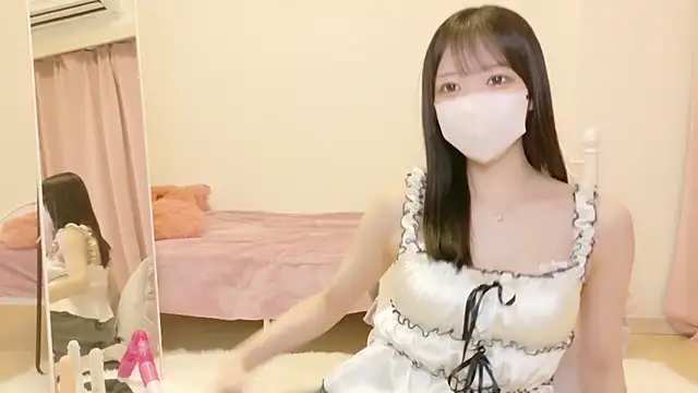 roachan  online show from February 2026 03:16:02 PM