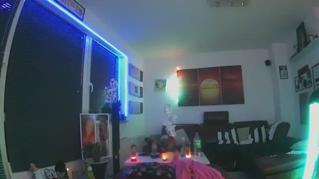 Snapshot of hellgirl1980 chatting on October 2025 12:05:02 AM hellgirl1980 online show from October 2025 12:05:02 AM