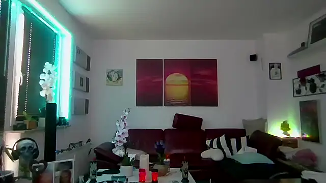 Snapshot of hellgirl1980 chatting on November 2025 11:10:03 AM hellgirl1980 online show from November 2025 11:10:03 AM