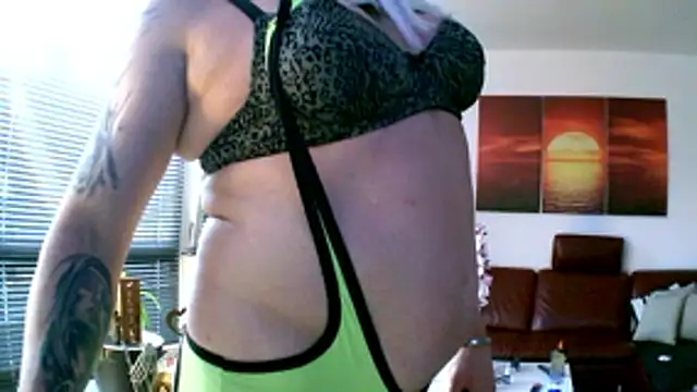 Snapshot of hellgirl1980 chatting on November 2025 12:49:02 PM hellgirl1980 online show from November 2025 12:49:02 PM