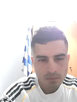 Snapshot of Andr3s69xxx chatting on September 2025 07:35:01 PM Andr3s69xxx online show from September 2025 07:35:01 PM