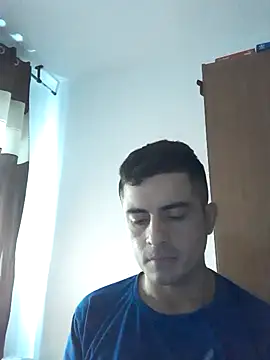 Snapshot of Andr3s69xxx chatting on November 2025 01:31:01 PM Andr3s69xxx online show from November 2025 01:31:01 PM