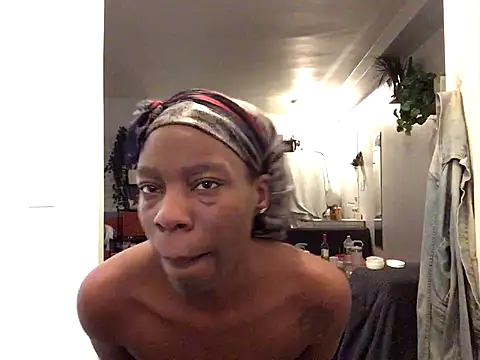 Snapshot of littyleesh1 chatting on September 2025 03:32:02 AM littyleesh1 online show from September 2025 03:32:02 AM