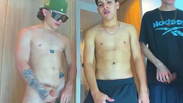 Latin White Boys online show from October 2025 05:16:02 AM
