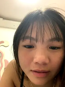 Emlyly-18 online show from September 2025 02:56:02 AM