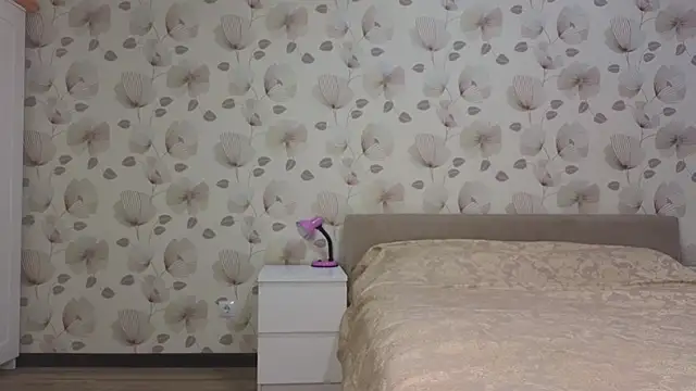 Snapshot of Annabel_theMoon chatting on September 2025 02:33:02 AM Annabel theMoon online show from September 2025 02:33:02 AM