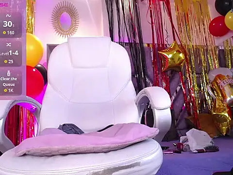 Eva Walker  online show from September 2025 06:11:02 PM