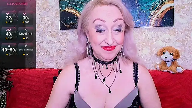 Snapshot of _Sara__Smith_ chatting on May 2026 07:05:01 AM Sara Smith online show from May 2026 07:05:01 AM