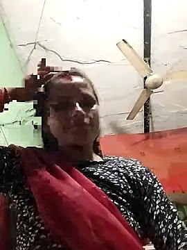 Snapshot of KIRTI12_HOT chatting on September 2025 03:50:02 PM KIRTI12 HOT online show from September 2025 03:50:02 PM