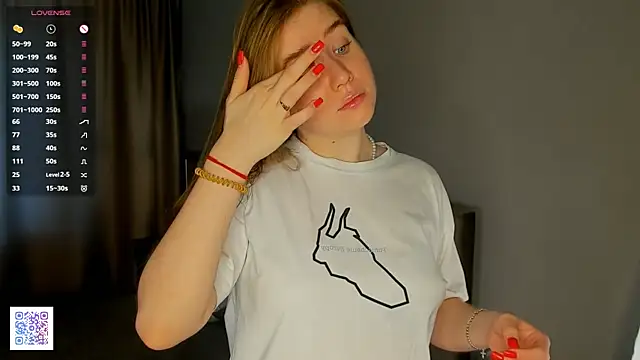 AlinaSollman online show from October 2025 04:08:02 AM