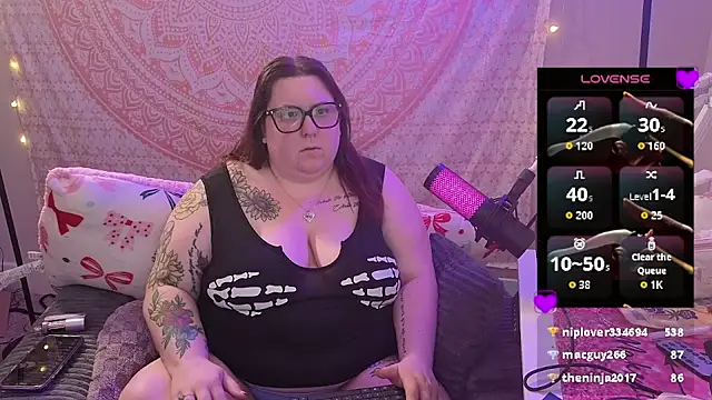 brookenicole3003 online show from May 2026 07:47:01 AM