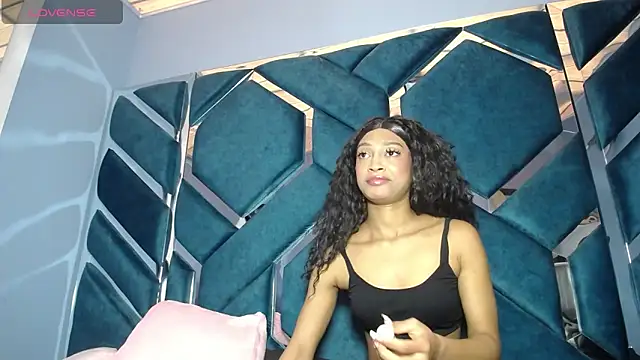 Snapshot of Lea_Sweetly chatting on November 2025 01:22:01 PM Lea Sweetly online show from November 2025 01:22:01 PM