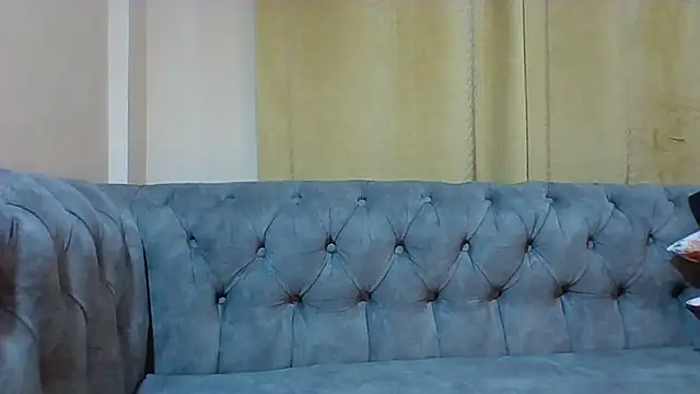 Snapshot of Amiblue_Xo chatting on October 2025 09:49:02 PM Amiblue Xo online show from October 2025 09:49:02 PM