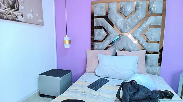 Snapshot of Electra_Gosselin chatting on October 2025 01:18:02 PM Electra Gosselin online show from October 2025 01:18:02 PM