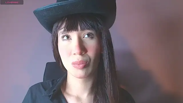 Electra Gosselin online show from December 2025 03:56:02 AM