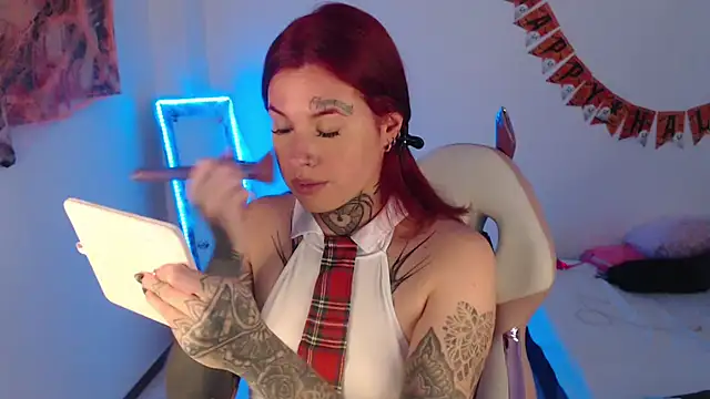 Maddy Vicius19 online show from October 2025 09:10:02 PM