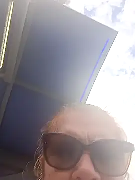 nakedgarbageperson online show from June 2026 05:45:01 PM