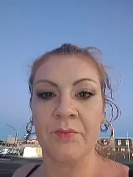 nakedgarbageperson online show from June 2026 12:09:02 PM