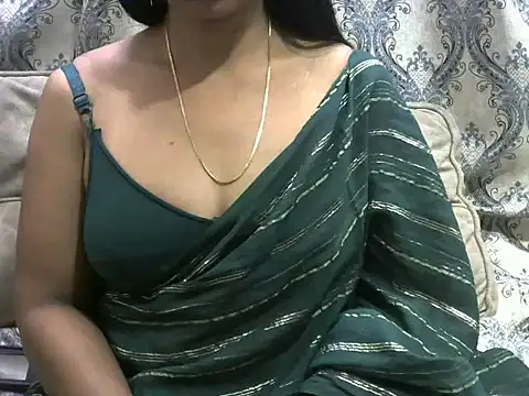 MISS SOMIYA online show from November 2025 06:19:01 PM