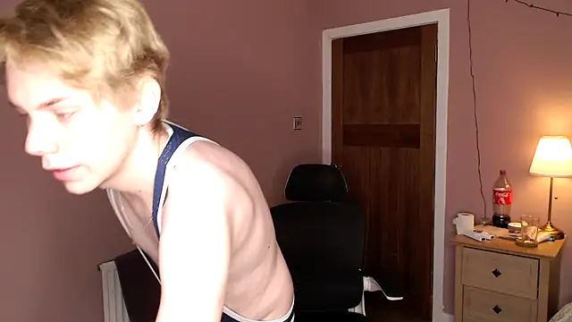 Snapshot of scottishtwink01 chatting on September 2025 02:39:02 PM scottishtwink01 online show from September 2025 02:39:02 PM