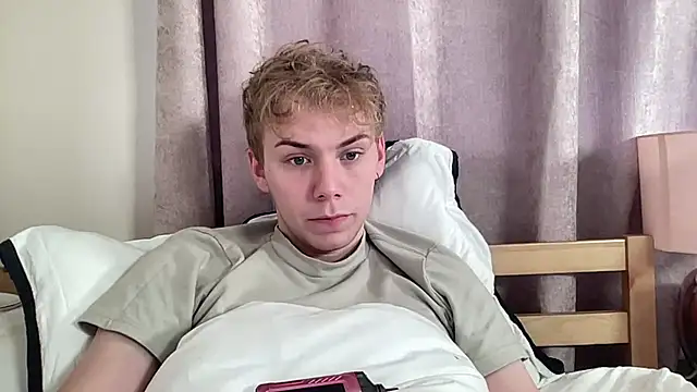 Snapshot of scottishtwink01 chatting on September 2025 01:34:02 PM scottishtwink01 online show from September 2025 01:34:02 PM