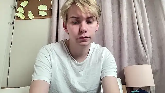Snapshot of scottishtwink01 chatting on September 2025 03:58:02 PM scottishtwink01 online show from September 2025 03:58:02 PM