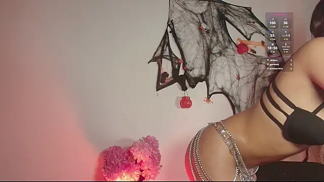 Missandy  online show from October 2025 08:31:01 PM